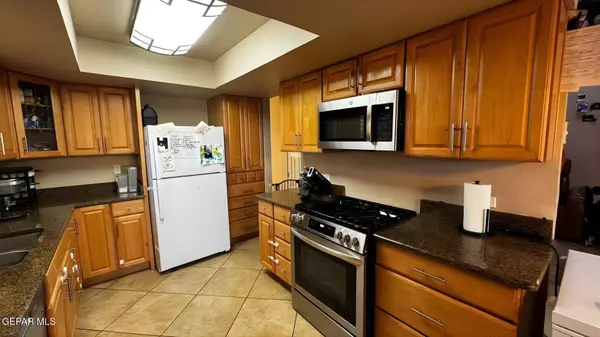 12532 PASEO ALEGRE DR, El Paso, TX 79928