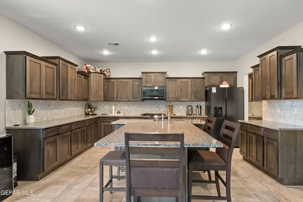 12776 HIDDEN EDGE DR, Horizon City, TX 79928