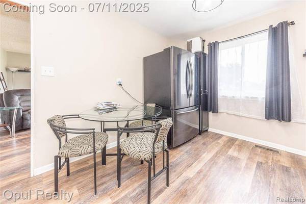 205 Shotka Street, Westland, MI 48186