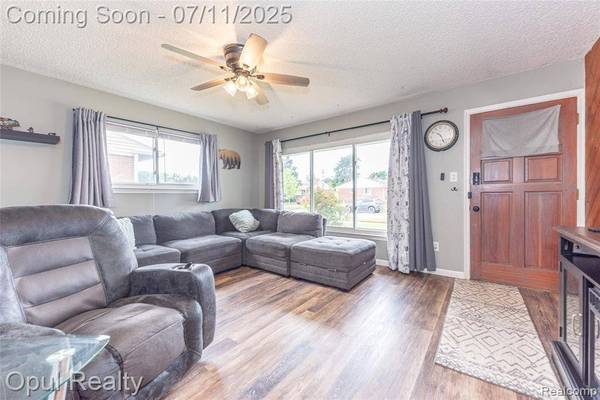 205 Shotka Street, Westland, MI 48186