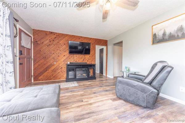 205 Shotka Street, Westland, MI 48186