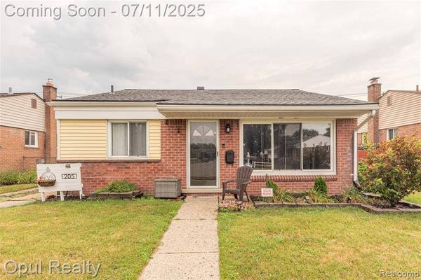 205 Shotka Street, Westland, MI 48186