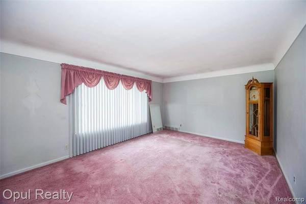 4174 Katherine Street, Dearborn Heights, MI 48125