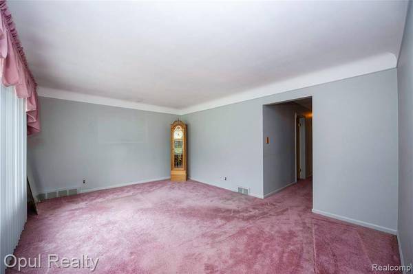 4174 Katherine Street, Dearborn Heights, MI 48125