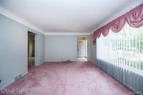 4174 Katherine Street, Dearborn Heights, MI 48125