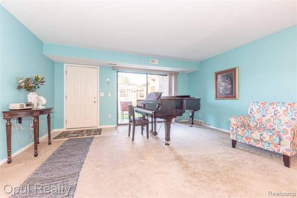 29560 Clarita Street, Livonia, MI 48152