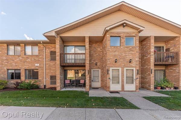 29560 Clarita Street, Livonia, MI 48152