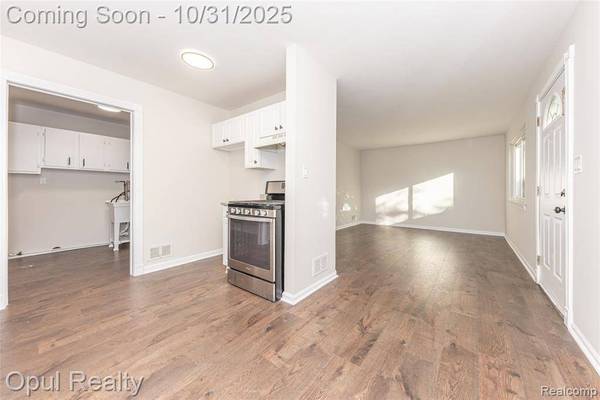 6113 N Parent Street, Westland, MI 48185