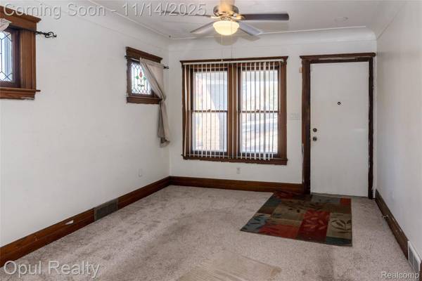 6361 Devereaux ST, Detroit, MI 48210