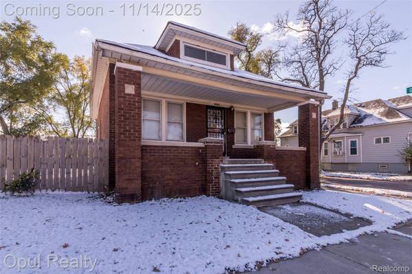 6361 Devereaux ST, Detroit, MI 48210