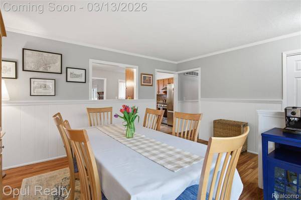 43761 Yorktown ST, Canton, MI 48188
