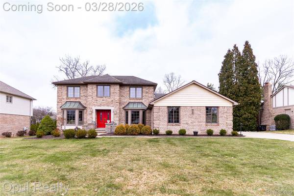 19760 Sussex AVE, Livonia, MI 48152