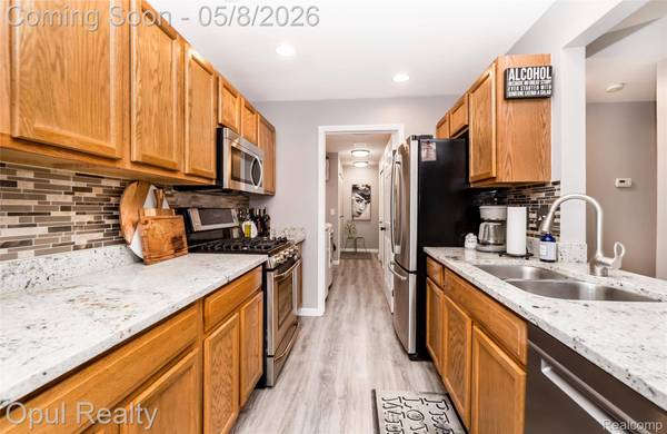 11762 Farmington RD, Livoniacity_wayne, MI 48150