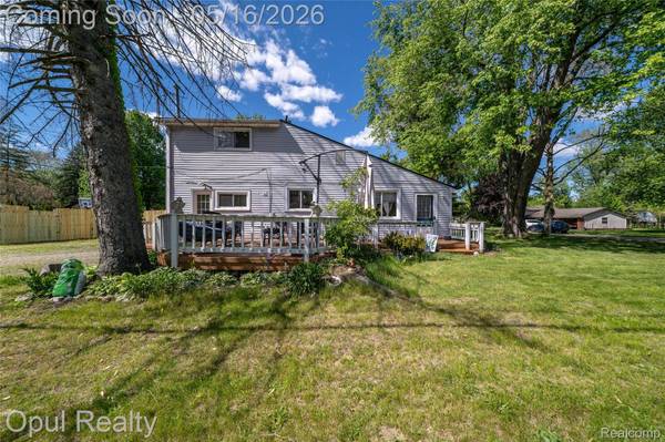 21001 Parker ST, Farmington Hills, MI 48336