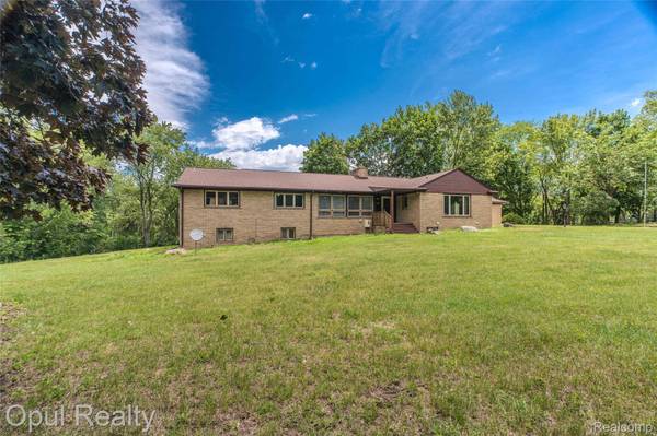 6455 Norham RD, Bloomfield Hills, MI 48301
