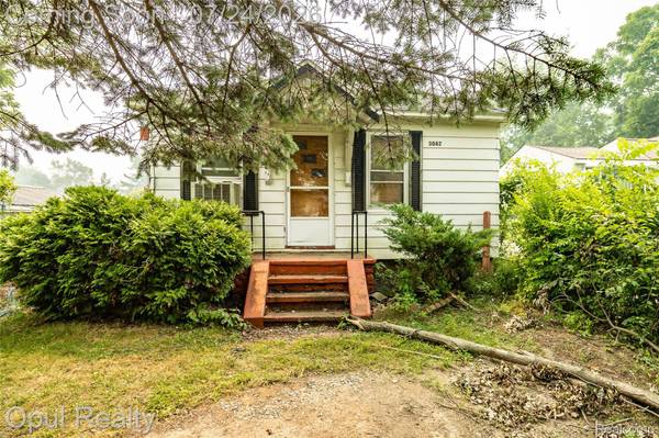 3082 Churchill RD