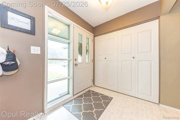 15520 Fitzgerald ST, Livonia, MI 48154