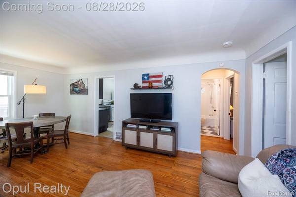 17520 Matthews ST, Riverview, MI 48193