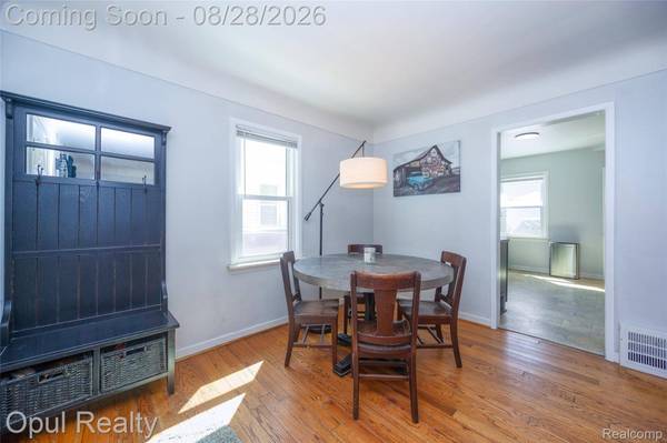 17520 Matthews ST, Riverview, MI 48193