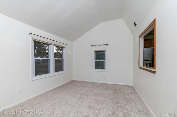 20823 Hugo ST, Farmington Hills, MI 48336