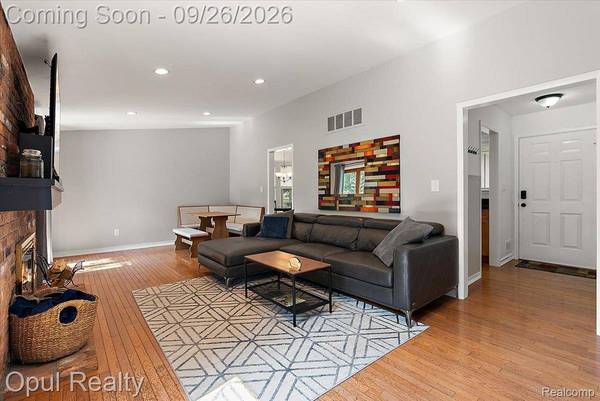 41429 Chattman ST, Novi, MI 48375