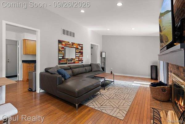 41429 Chattman ST, Novi, MI 48375