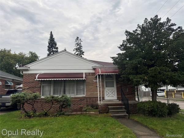 504 E Pearl AVE