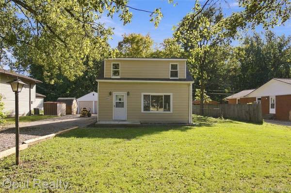 20843 Newman DR, Brownstown Charter Township, MI 48183