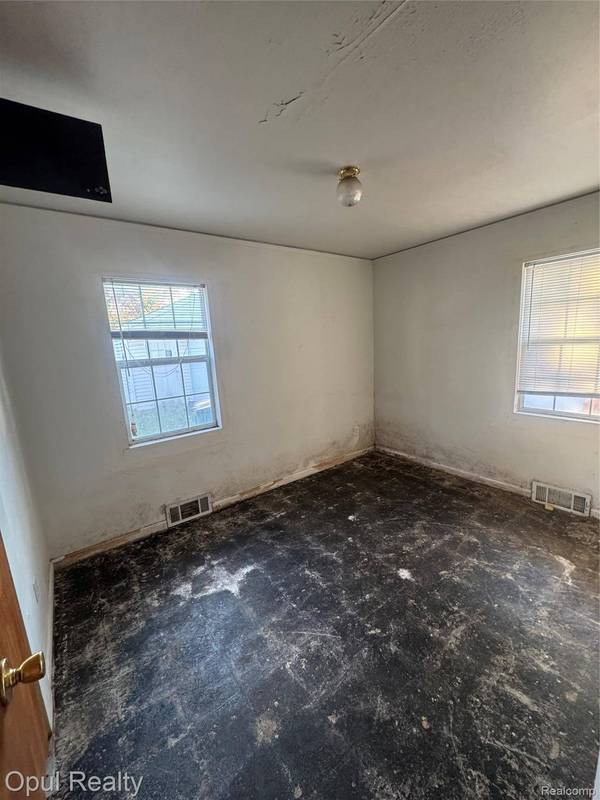2044 Garfield ST, Ferndale, MI 48220