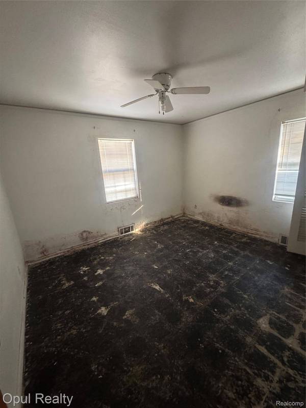 2044 Garfield ST, Ferndale, MI 48220