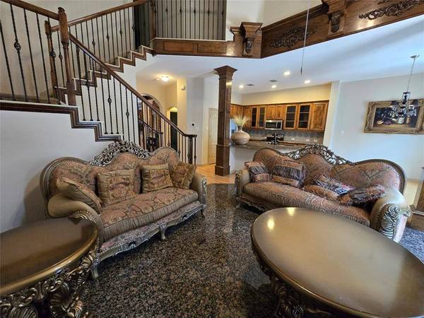 3808 Vienna Street, Irving, TX 75038