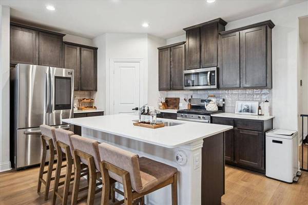 11213 Canyon Mine Drive, Aubrey, TX 76227