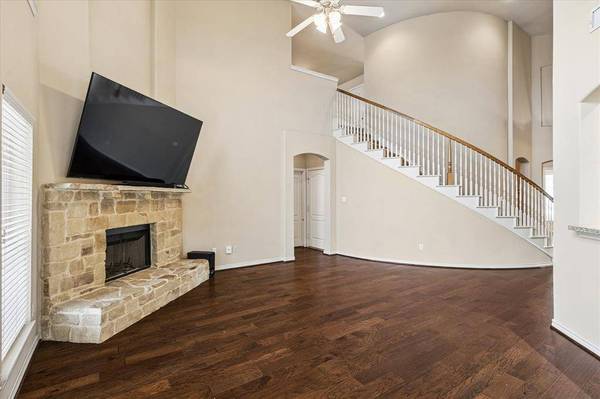 1244 Catherine Lane, Burleson, TX 76028