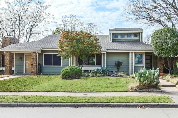 542 Harvest Hill Street, Lewisville, TX 75067