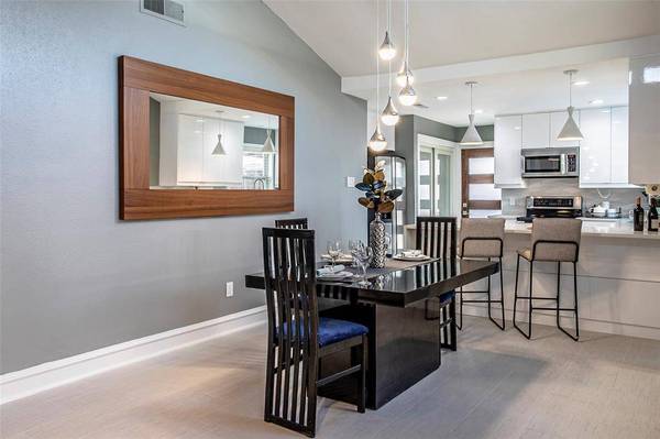 542 Harvest Hill Street, Lewisville, TX 75067