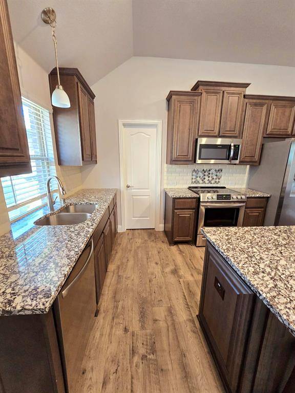 8704 Timber Ridge Drive, Aubrey, TX 76227