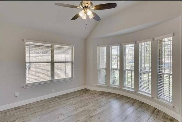 8704 Timber Ridge Drive, Aubrey, TX 76227