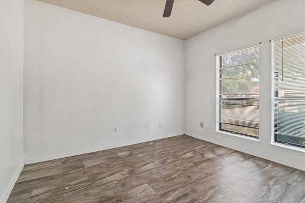 720 Ford Drive, Cedar Hill, TX 75104