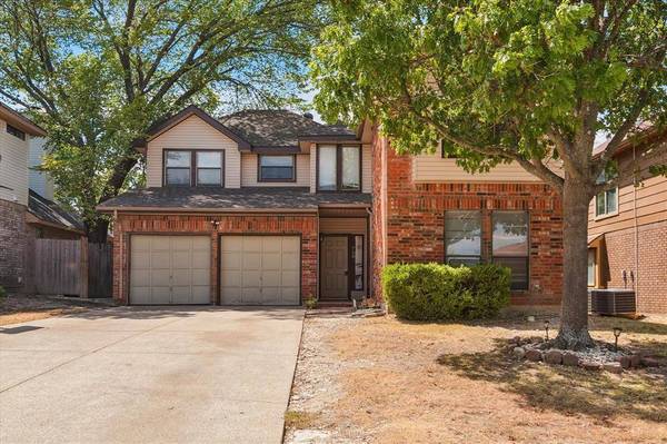 720 Ford Drive, Cedar Hill, TX 75104