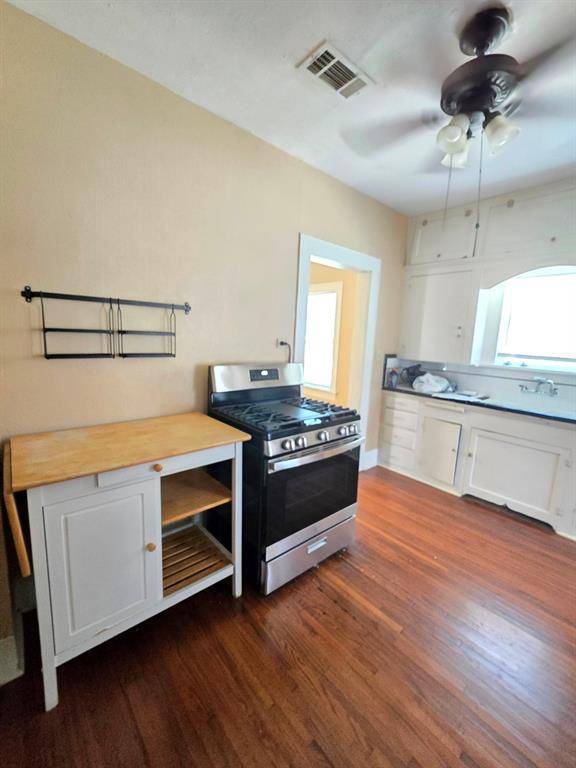 320 Emma Street, Fort Worth, TX 76111