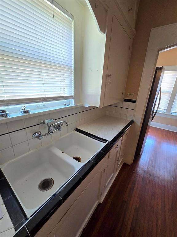 320 Emma Street, Fort Worth, TX 76111