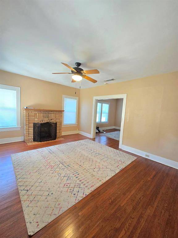 320 Emma Street, Fort Worth, TX 76111