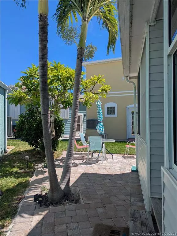 1277 Nettles BLVD, Jensen Beach, FL 34957