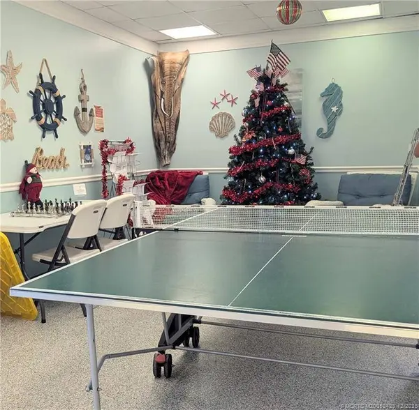 438 Nettles BLVD, Jensen Beach, FL 34957