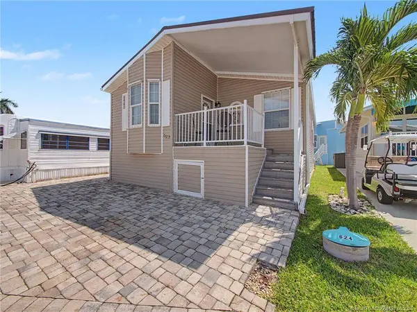 623 Nettles BLVD, Jensen Beach, FL 34957
