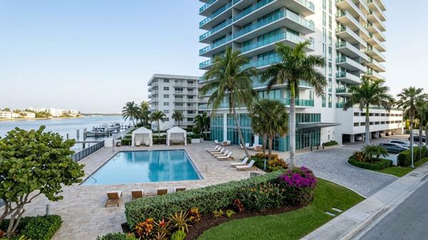 Beachwalk Hallandale Beach: Buying a Condo-Hotel Unit