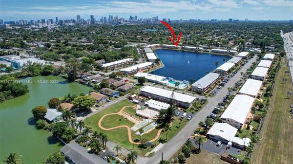 1012 SW 11th St #20N, Hallandale Beach, FL 33009