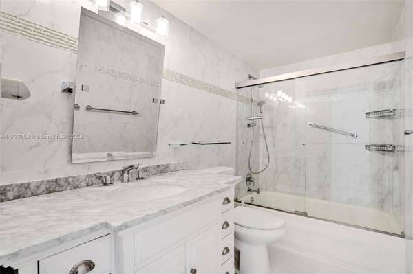 3113 S Ocean Dr #410, Hallandale Beach, FL 33009