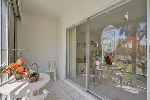 700 Layne Blvd #218, Hallandale Beach, FL 33009