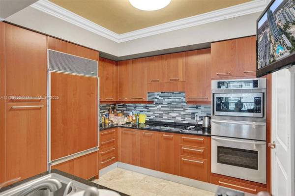 3101 S Ocean Dr #1003, Hollywood, FL 33019